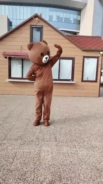 吃瓜小熊妈妈穿吊带,吃瓜小熊妈妈引领时尚潮流