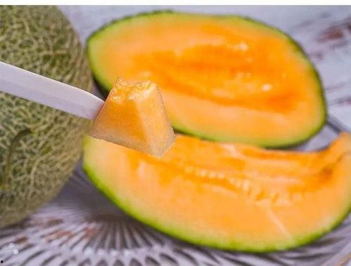 吃哈密瓜很甜,揭秘哈密瓜的甜蜜之谜