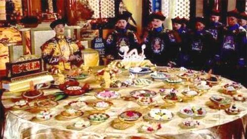 古代上朝吃瓜系统,上朝吃瓜的宫廷文化解析