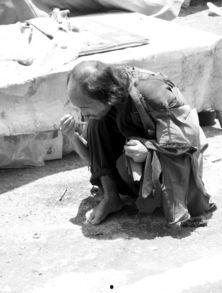 癫佬正传吃瓜,揭秘疯狂世界中的真实人生