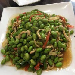 霍邱县吃瓜,瓜果飘香，品味田园生活