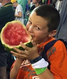 吃瓜事件男童  第2张