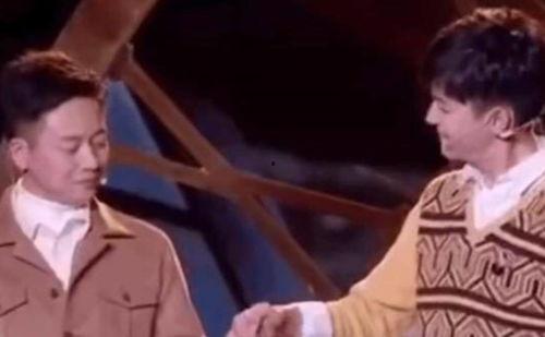 小鲜肉吃瓜视频,揭秘娱乐圈幕后真相 第3张 小鲜肉吃瓜视频,揭秘娱乐圈幕后真相 第3张