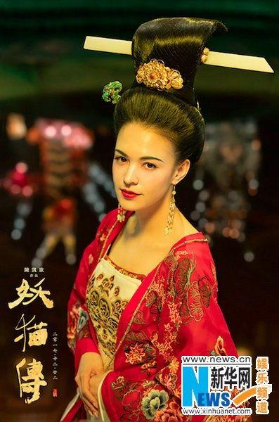 张雨绮淡定吃瓜,展现娱乐圈真我风采 第2张 张雨绮淡定吃瓜,展现娱乐圈真我风采 第2张